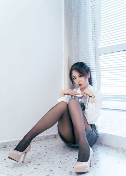 森林里的熊先生.冬眠中_4K高清在线观看